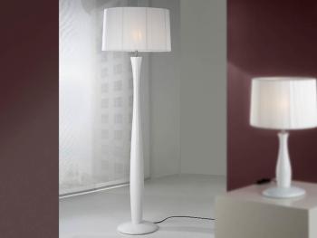 Lin white w/ shade floor lamp- kit